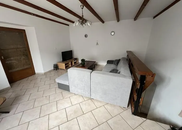 Maison Proche De La Campagne Au Calme 7-8 Personnes Vakantiehuis *